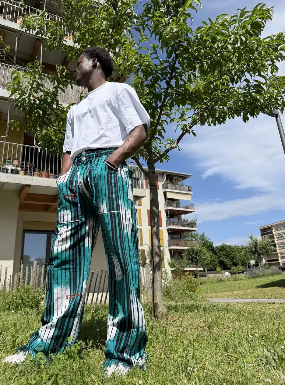 Pantalon Tô-Nô vert rayé en coton tissé main, unisexe, vue 5