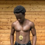 Collier Main de Force en bronze, médaillon africain coulé à la main, symbole de protection