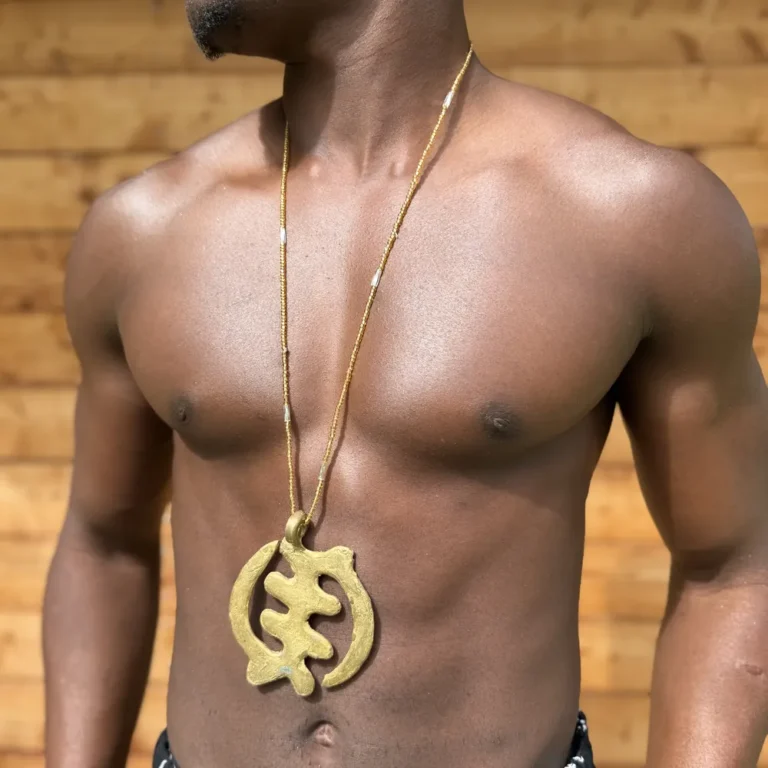 Collier Gye Nyame en bronze, symbole adinkra de la suprématie divine, bijou africain fait main, vue 2