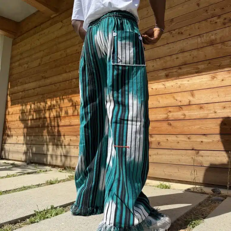 Pantalon Tô-Nô vert à carreaux en coton tissé main du Burkina Faso, unisexe, vue 5