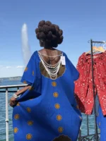 Robe Àkua boubou en bogolan bleu à cercles ocre