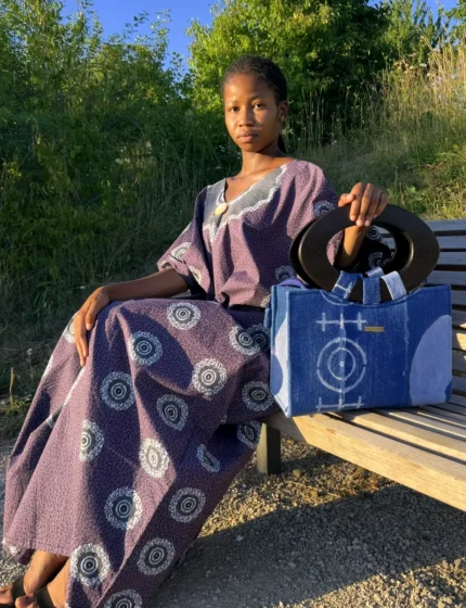 Robe Àkua boubou en bogolan violet à médaillons